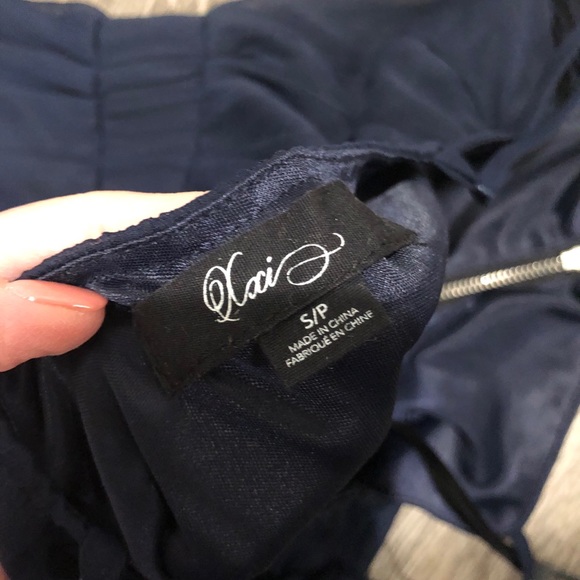 Shorts romper - Picture 3 of 3